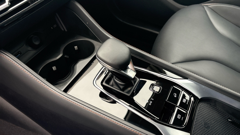 MG HS 1.5 T-GDI Trophy 5dr DCT Petrol Hatchback